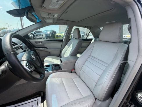 Used 2016 Toyota Camry XLE w/ Moonroof Package FWD image 15