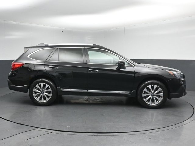 Used 2019 Subaru Outback 2.5i Touring w/ Popular Package #3A AWD/4WD image 8
