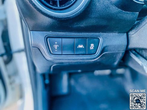 Used 2019 Kia Forte LXS image 18