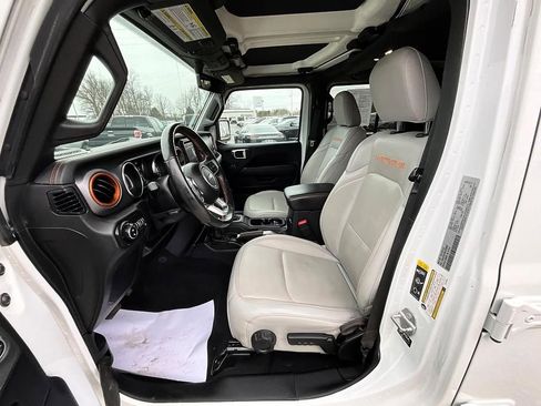 Used 2021 Jeep Gladiator Mojave image 12