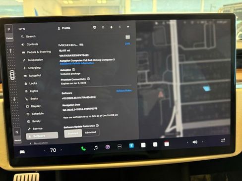 Used 2022 Tesla Model S Standard Range image 15