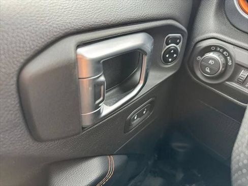 Used 2020 Jeep Gladiator Mojave AWD/4WD image 41