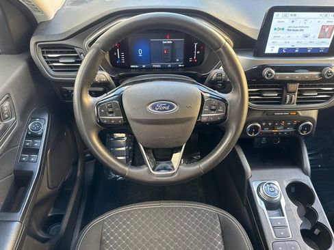 Used 2023 Ford Escape Active AWD/4WD image 17