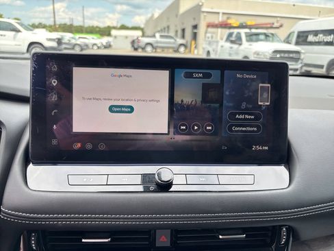 Used 2025 Nissan Rogue Platinum w/ Tech Package FWD image 21
