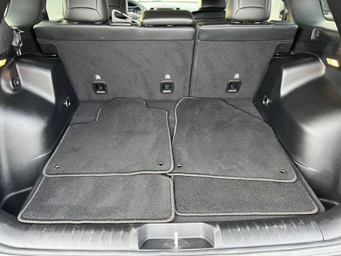 Used 2022 Jeep Cherokee Latitude Lux FWD image 18