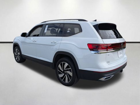Used 2024 Volkswagen Atlas SE FWD image 6