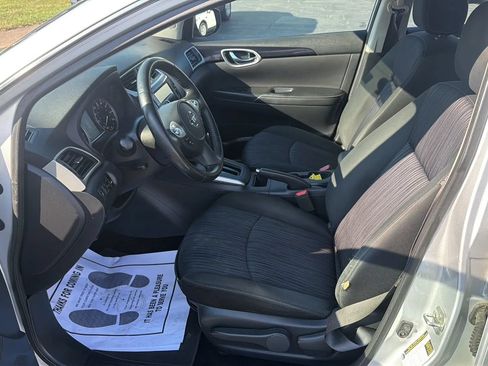 Used 2019 Nissan Sentra SV FWD image 9
