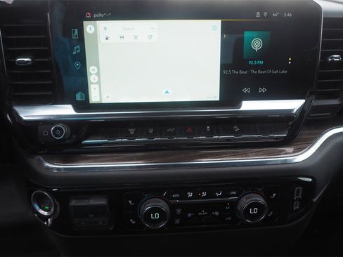 Used 2024 Chevrolet Silverado 2500 LT image 11