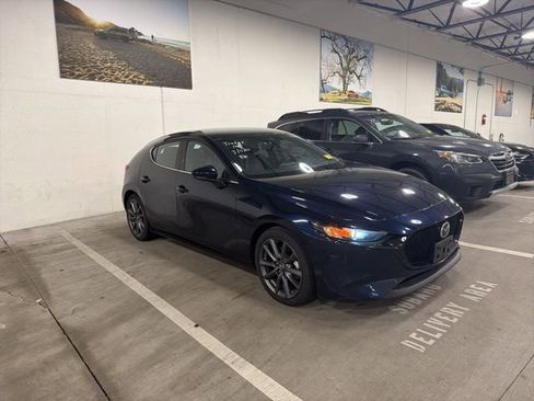 Used 2021 MAZDA MAZDA3 s image 3