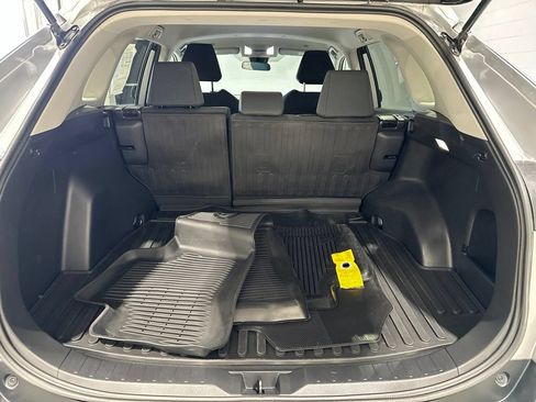 Certified 2023 Toyota RAV4 LE AWD/4WD image 16