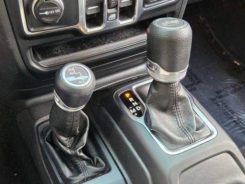 Used 2022 Jeep Wrangler Unlimited Sport AWD/4WD image 18