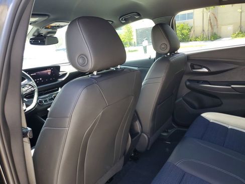 Used 2025 Buick Envista Preferred w/ Convenience I Package FWD image 10