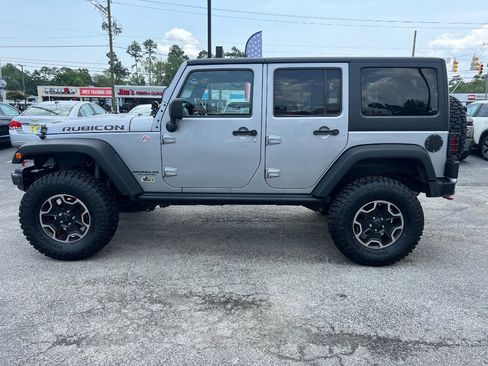 Used 2015 Jeep Wrangler Unlimited Rubicon AWD/4WD image 6
