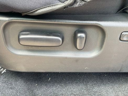 Used 2023 Toyota Tacoma SR5 w/ Technology Package image 10