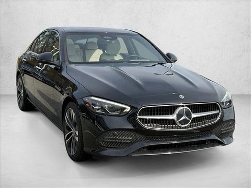 Used 2022 Mercedes-Benz C 300 4MATIC Sedan image 3