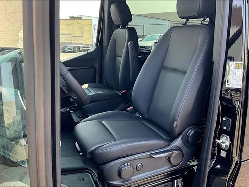 New 2024 Mercedes-Benz Sprinter 3500 image 9