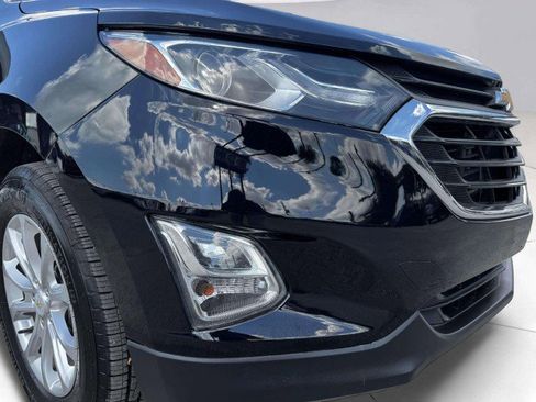 Used 2020 Chevrolet Equinox LS w/ LS Convenience Package image 12