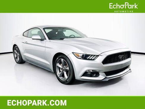 Used 2017 Ford Mustang Coupe RWD image 1