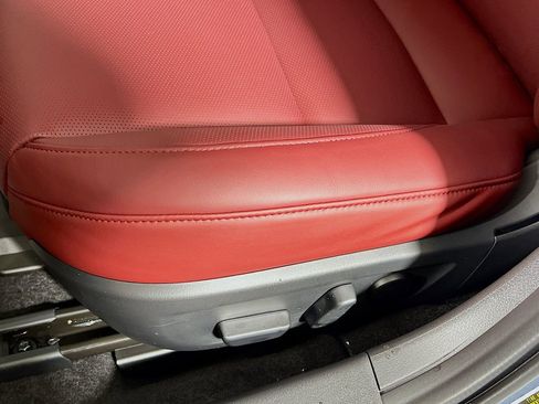 New 2026 MAZDA MAZDA3 Hatchback w/Premium Plus Pkg image 17