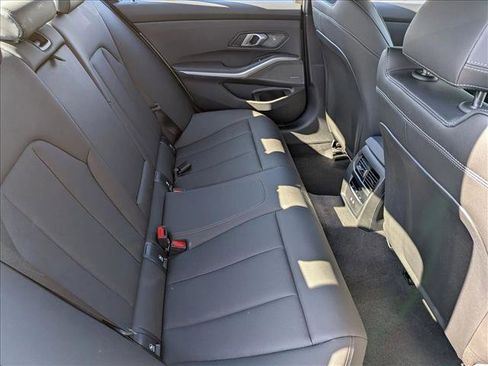 Used 2025 BMW 330i Sedan image 21