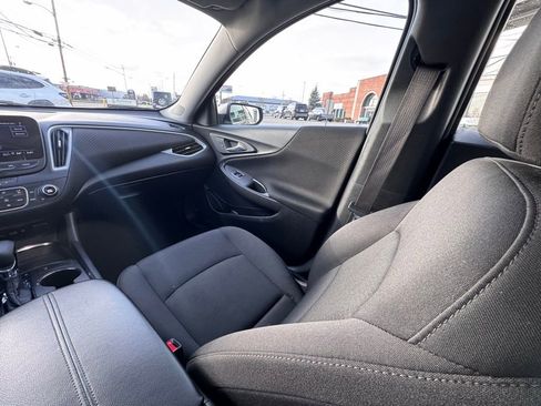 Used 2024 Chevrolet Malibu LT image 25
