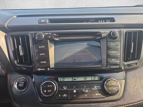 Used 2018 Toyota RAV4 SE w/ Power Extra Value Package FWD image 14