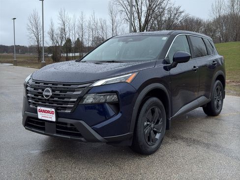 New 2026 Nissan Rogue SV w/ Cold Weather Package AWD/4WD image 2