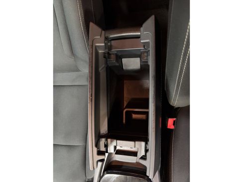 Used 2024 Nissan Rogue SV image 19