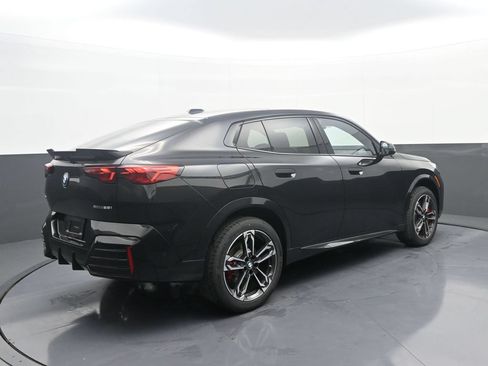 New 2026 BMW X2 xDrive28i w/ Technology Package AWD/4WD image 7