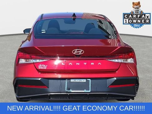 Used 2024 Hyundai Elantra SEL w/ Convenience Package FWD image 6