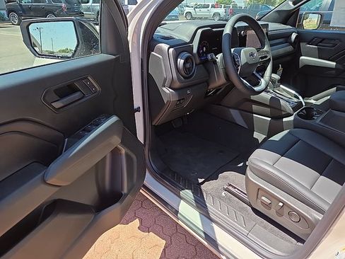 New 2026 Chevrolet Colorado Trail Boss AWD/4WD image 9