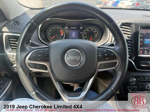 Used 2019 Jeep Cherokee Limited AWD/4WD image 14