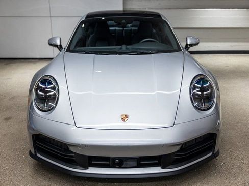 Certified 2025 Porsche 911 Carrera image 8