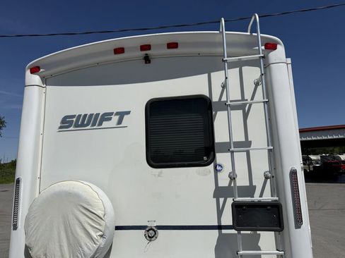 Used 2004 Chevrolet Express 3500 w/ RV Package. Upfitter Option RWD image 35