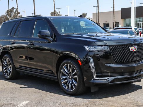 Used 2022 Cadillac Escalade Sport w/ Touring Package AWD/4WD image 3