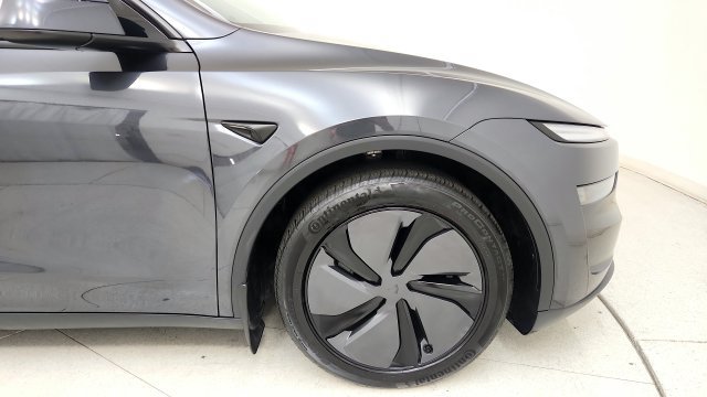 Used 2026 Tesla Model Y AWD image 21