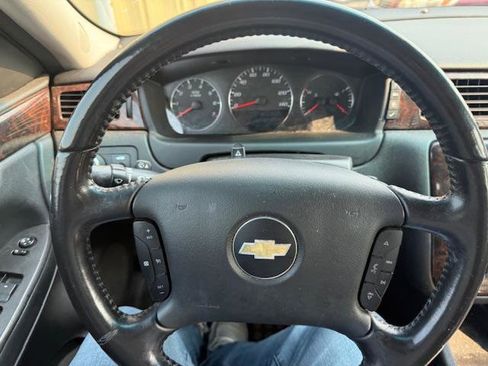 Used 2014 Chevrolet Impala LT w/ LT Sunroof Package image 21