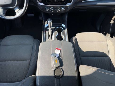 Used 2019 Chevrolet Traverse LT FWD image 22