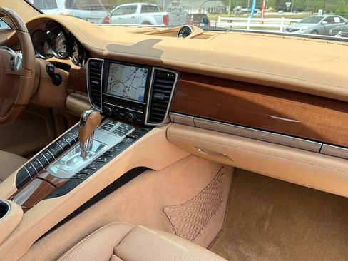 Used 2011 Porsche Panamera S RWD image 17