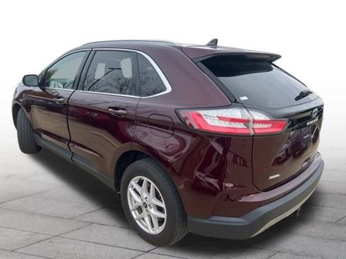 Used 2022 Ford Edge SEL w/ Convenience Package image 4