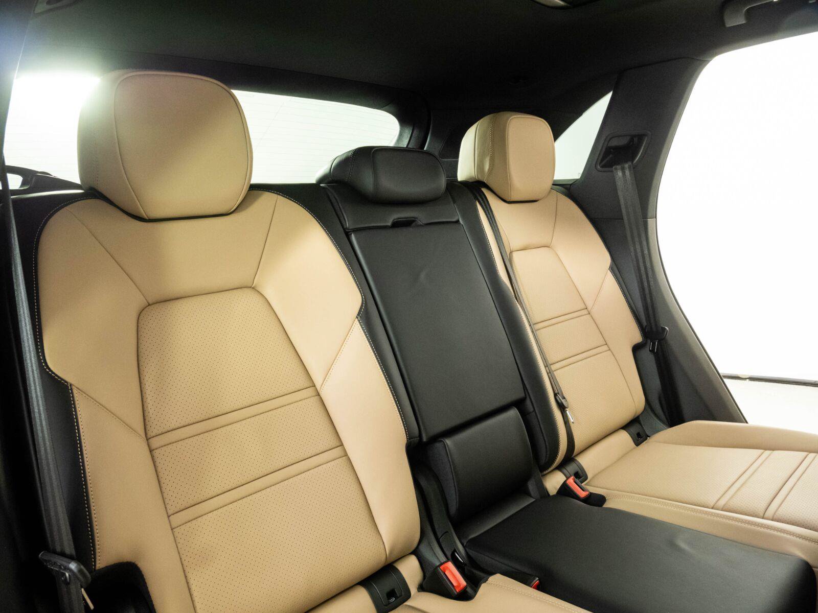 New 2026 Porsche Cayenne AWD/4WD image 23