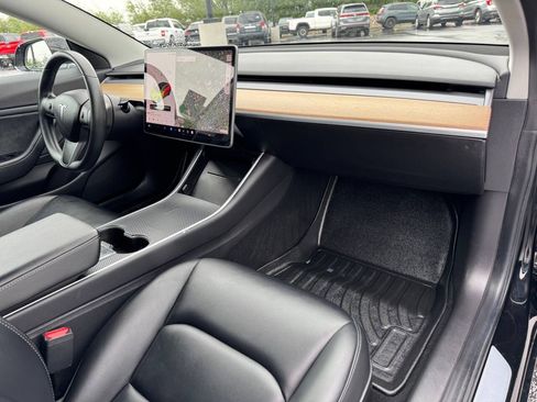 Used 2019 Tesla Model 3 Mid Range RWD image 32