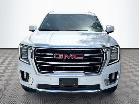 Used 2024 GMC Yukon SLT RWD image 2