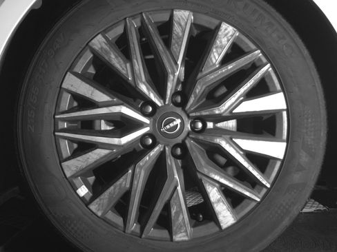 Used 2025 Nissan Altima 2.5 SV image 12