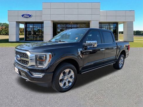Certified 2022 Ford F150 Platinum w/ Equipment Group 701A High AWD/4WD image 4