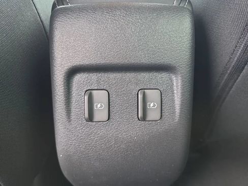 Used 2023 Nissan Kicks SV w/ Interior Electronics Package FWD image 36