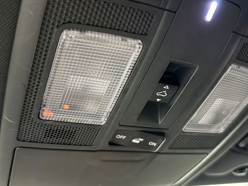 Used 2018 MAZDA CX-9 Signature image 33