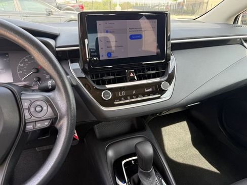 Used 2024 Toyota Corolla LE image 21