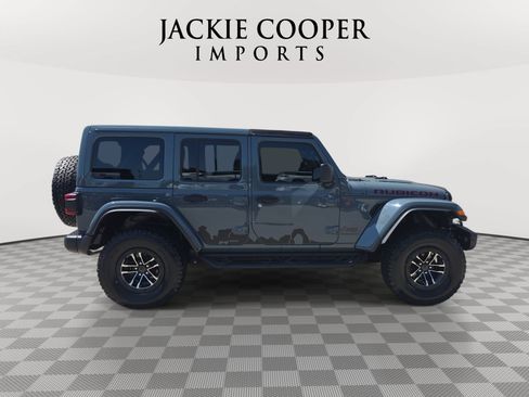 Used 2024 Jeep Wrangler Unlimited Rubicon AWD/4WD image 4