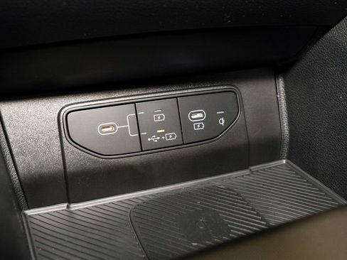 New 2026 Kia Sportage EX FWD image 16